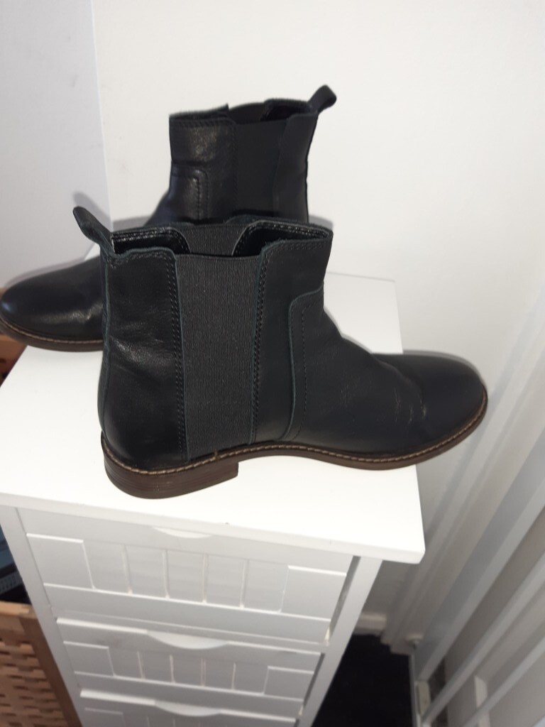 ladies black chelsea boots size 5